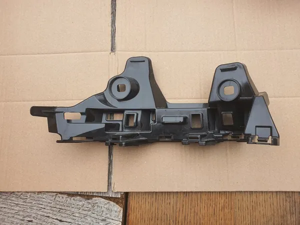 Scivolo paraurti posteriore sinistro VW Passat B8 image 5