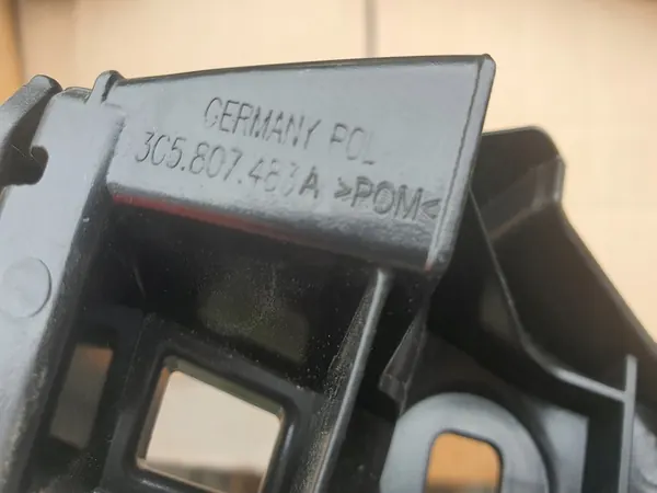 Scivolo paraurti posteriore sinistro VW Passat B8 image 7