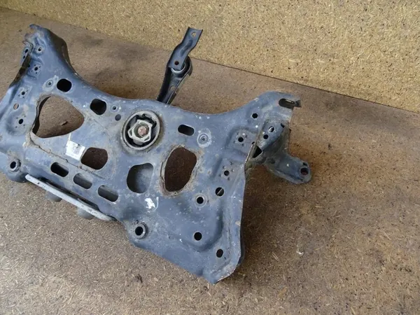 AUDI A3 8V GOLF VII SEAT LEON III Supporto Anteriore 5Q0199315R image 6