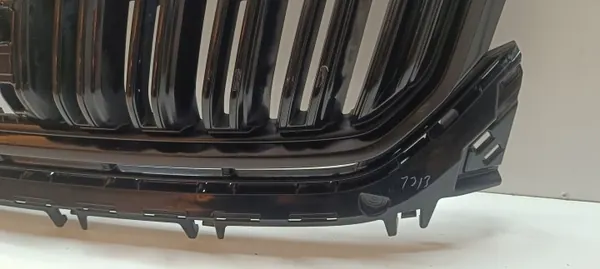 Skoda Kodiaq RS VRS 2016-19 etupuskurin ritilä OEM 565853663E image 7