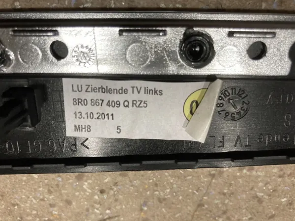 Audi Q5 SQ5 sidokitt set OEM 8R0867410Q image 8