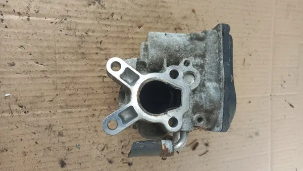 Válvula EGR usada OEM 150100-0052 Subaru Legacy IV image 2