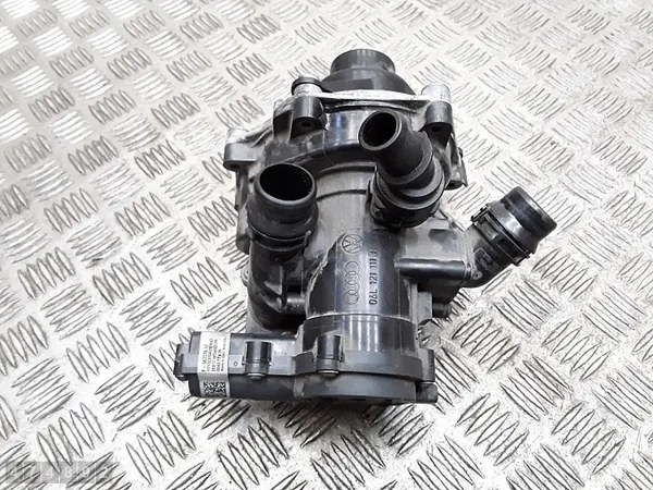 Bomba de agua de calefacción Skoda Octavia 2017 2000tsi 06l121012h image 2