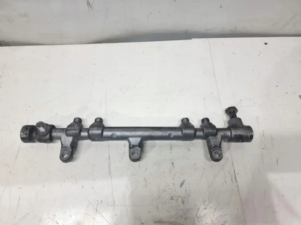 Kia OE 0445214211 Einspritzschiene - Gebraucht image 2