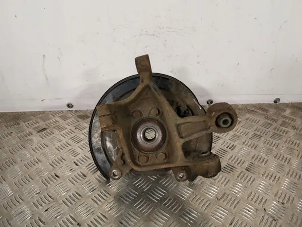 Moyeu roue arrière Subaru XV OEM FBZ4745 - Occasion image 3