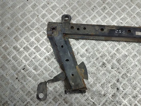 Renault Clio IV Subchasis Delantero OEM AMD90646 image 4