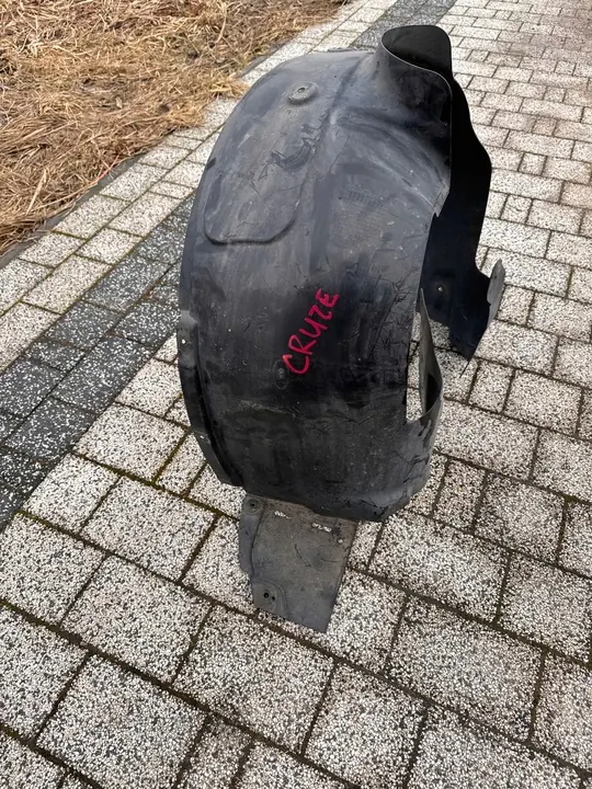 PARAFANGO ANTERIORE DESTRO CHEVROLET CRUZE 96981698 image 2