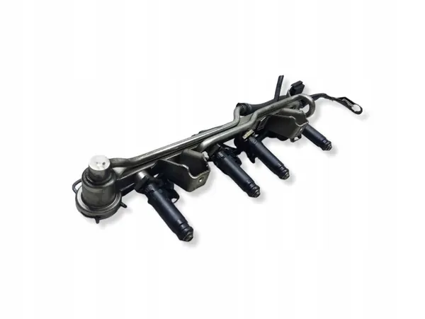 Riel de inyección OEM 06B133551Q para VW Passat B5 image 2