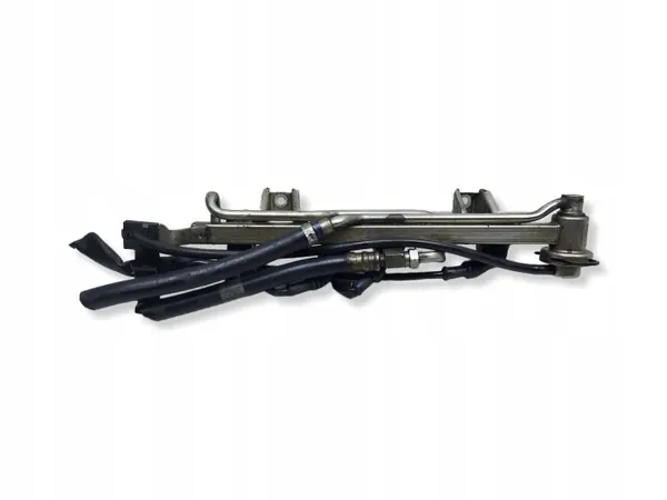 Riel de inyección OEM 06B133551Q para VW Passat B5 image 3