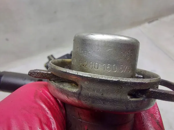 Riel de inyección OEM 06B133551Q para VW Passat B5 image 8