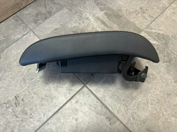 Apoio de braço couro Ford OE OEM PODŁOKIETNIK SKÓRZANY image 3