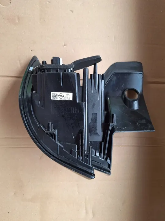 Luz trasera derecha Opel Mokka II B image 6