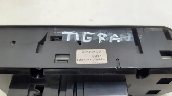 Raam Schakelpaneel Opel Tigra B 2007 OE 93162973 image 4