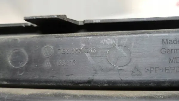 Grelha inferior para-choques dianteiro esquerda OEM 7E5853683 image 7