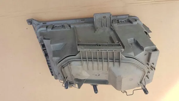 Linker Scheinwerfer Hella Mercedes W124 1248200161 image 2