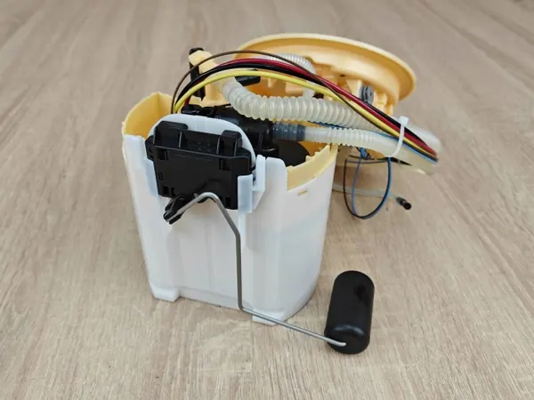 Polttoainepumppu OEM 7473448 BMW 2.0D G26 G20 G30 image 5