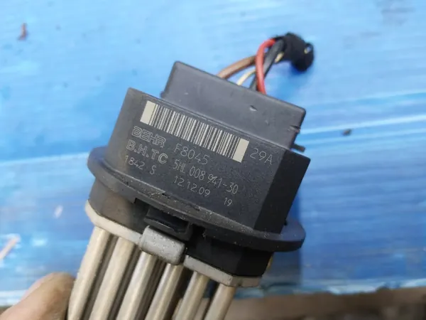 Mercedes puhallinvastus OEM 5HL008941 W212 E-luokka image 4