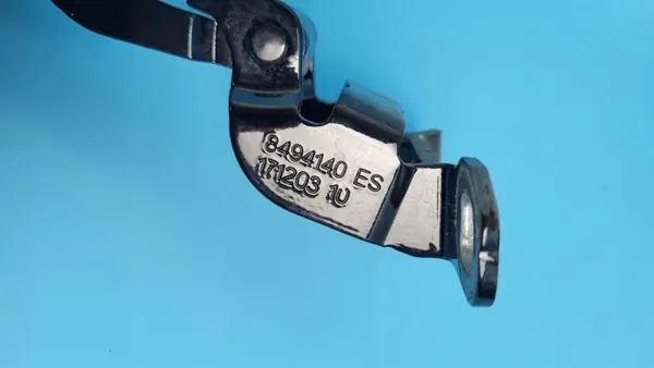 Bisagras de maletero BMW X1 U11 23r OEM 8494140 8494139 image 5