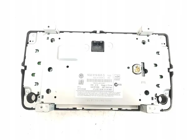 VW Navigatiescherm OEM 5G0919605D - Gebruikt image 8