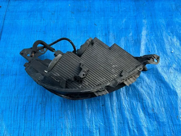 PEUGEOT 208 II Linker Voorlicht Europa image 6