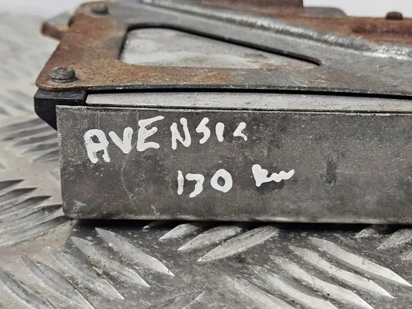 Módulo inyector Toyota Avensis T250 2006 OEM 8987120070 image 3