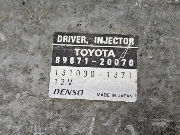 Módulo inyector Toyota Avensis T250 2006 OEM 8987120070 image 4