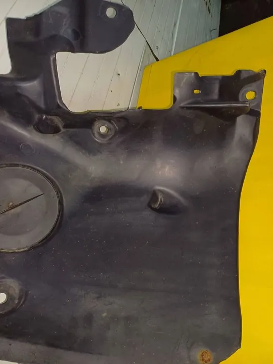 Front Left Wheel Arch Megane II 8200415285 image 8