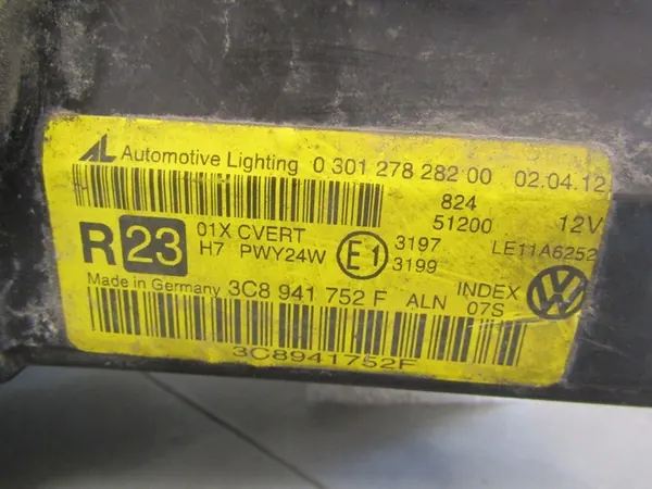 Ajovalot Volkswagen Passat CC LIFT XENON 12-16 Oikea 3C8941752F image 6