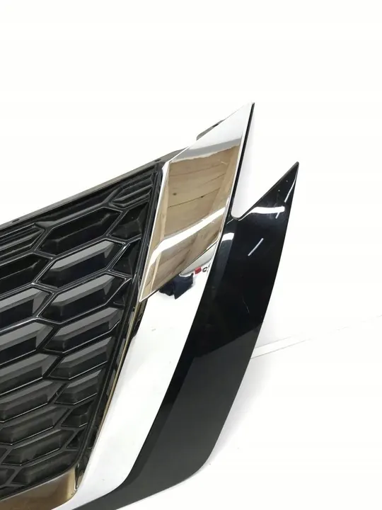 Nissan Juke II F16 2022 Grill OEM 623106PA0A image 2