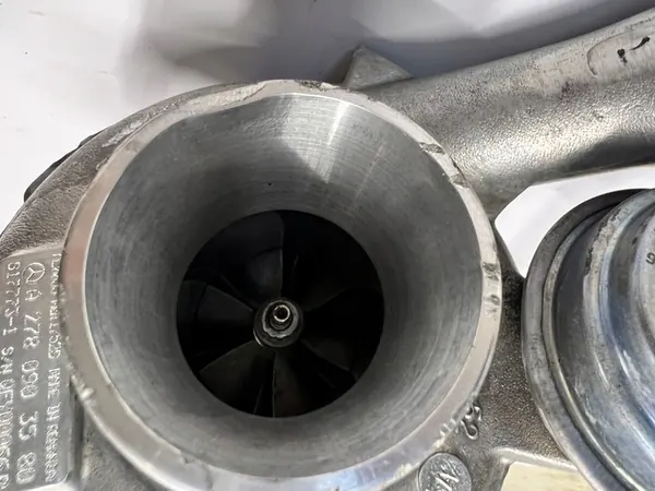 Turbo izquierdo Mercedes 4.7L AMG A2780903580 image 6