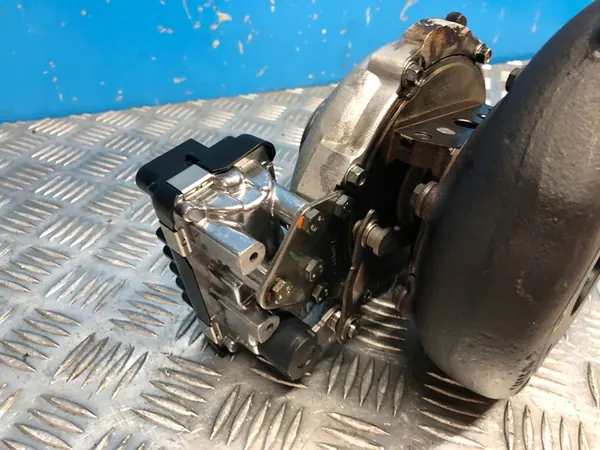 Turbine MERCEDES-BENZ E COUPE A6420901486 diesel 2009 image 4