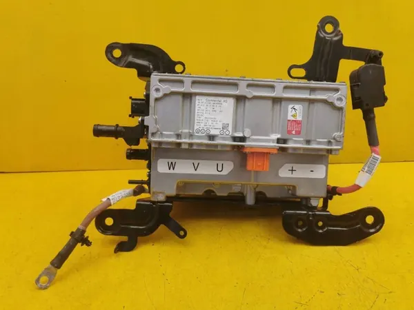 Audi Q8 Omvormer OEM 4M6907080A - Gebruikt image 2