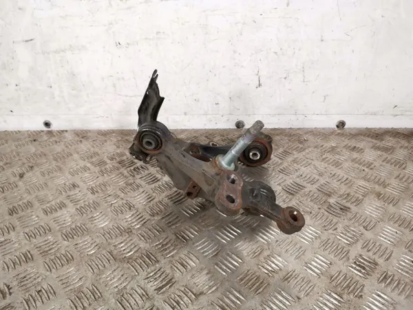 Toyota C-HR taka pyörännavan OEM FBZ11489 image 3