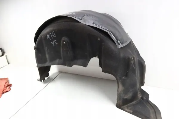 Mercedes W176 Taka Oikea Pyöränkaari OEM 1766900430 image 5