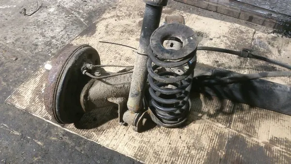 Viga suspensão KOMPLETNA ANTERCENTRUM Kia Picanto II image 4