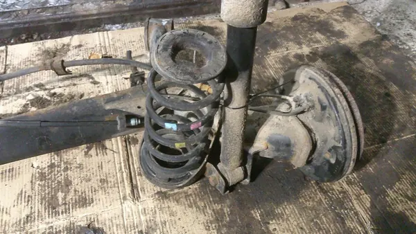 Viga suspensão KOMPLETNA ANTERCENTRUM Kia Picanto II image 5