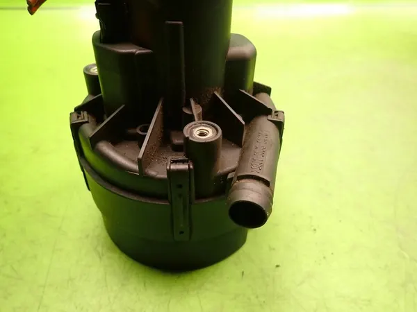 Bomba de aire secundaria MERCEDES W203 COUPE 2.0 B 2001 image 8