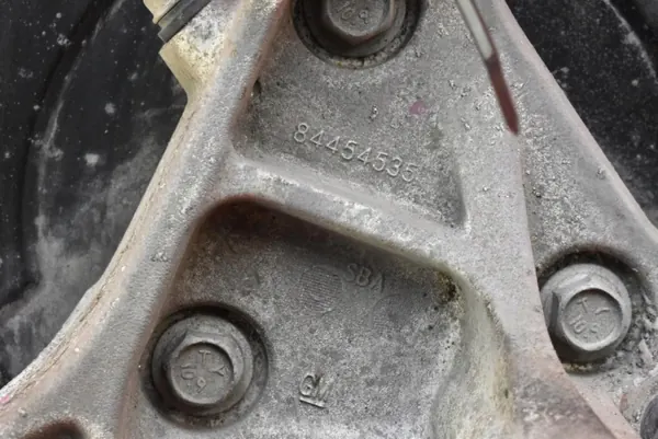 Bakre styrknut vänster/höger OEM 84454535 image 5