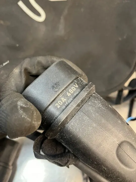 Tomada de carga Porsche Panamera OEM 971044001 image 6