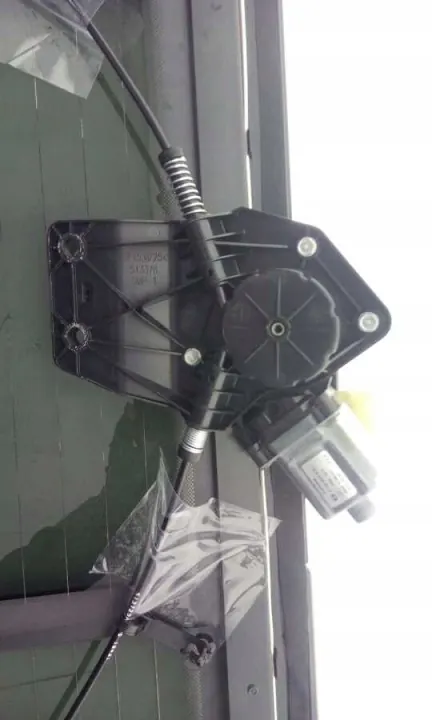 Bakruta OEM DB09098YPY för Dodge RAM 2009-2018 image 3