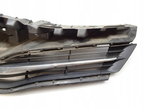 TOYOTA YARIS III GRILL 53111-0D370 image 2