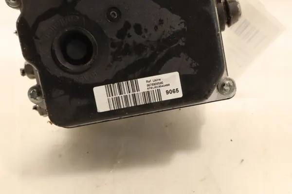 Pompe ABS d'occasion OEM 9676906580 pour Citroen C4 II image 7