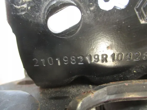 OEM 271203982R Pompe à eau & relais bougie 1.5 Blue dCi image 9