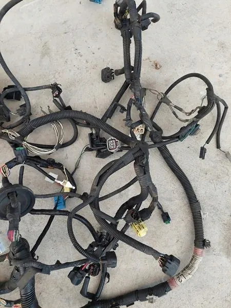 Instalación compartimento motor AVENSIS T27 2.2D - OEM image 3