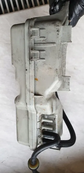 Réservoir à vide OEM 31339809 pour Volvo XC90 II D5 image 4