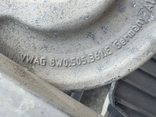 Braccio di Controllo Posteriore Destro Audi A4 B9 A5 8W image 7