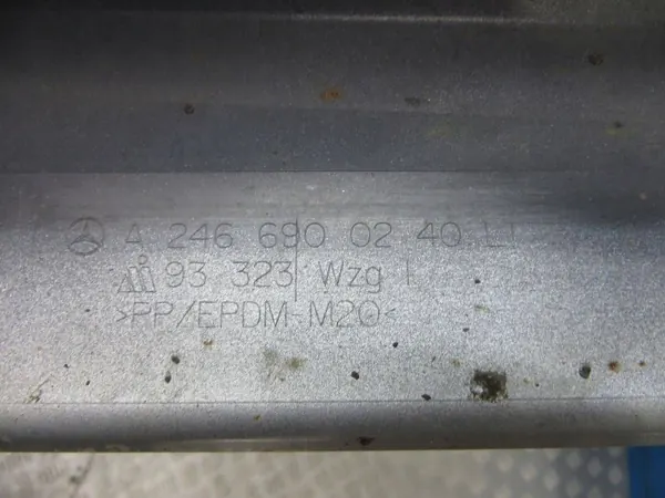 Protetor de soleira esquerdo OEM A2466900240 Mercedes-Benz image 7