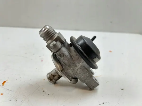 Pompe à air secondaire Jaguar XK OEM 6R839F491AC image 7