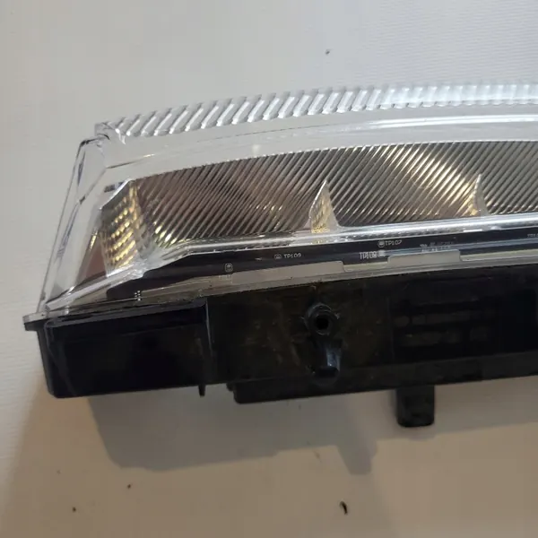Luces diurnas Mercedes-Benz OEM A2049069100 image 10