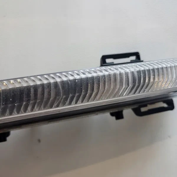 Luces diurnas Mercedes-Benz OEM A2049069100 image 8